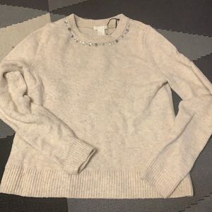 Jewel scoop neck, crop sweater!